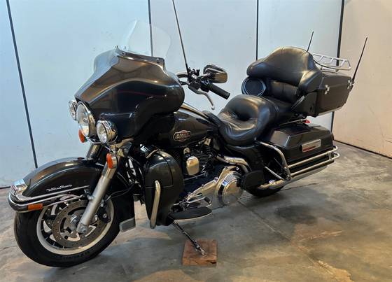 HARLEY-DAVIDSON ULTRA ELECTRA GLIDE CLASSIC 